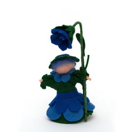 Květinová panenka z filcu "Zvonilka"